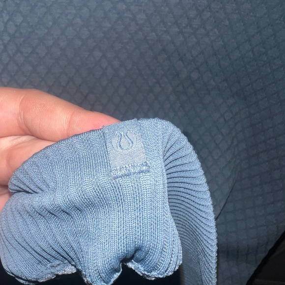 Lululemon athletica Women's 1/2 Zip top - Slate Blue - Picture 4 of 4